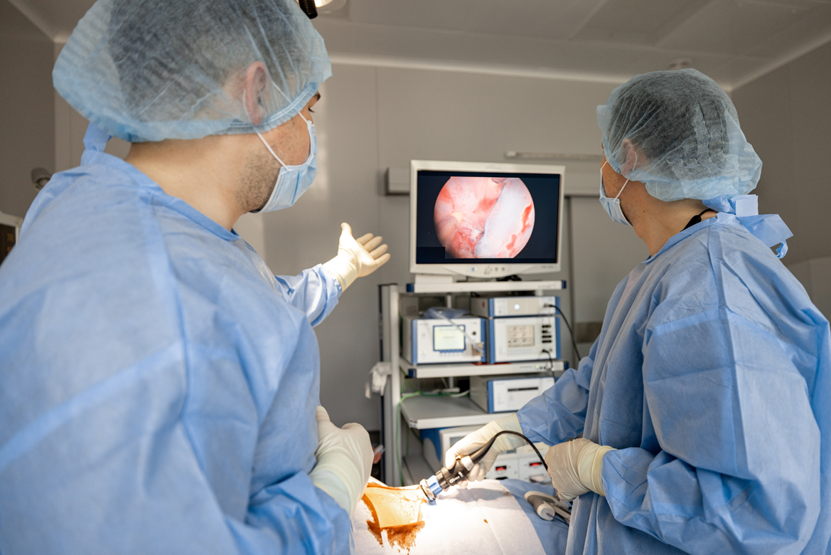 Cambio-de-Cables-para-Cámaras-de-Endoscopios-Karl-Storz-Stryker-biogenuino-bogota-colombia